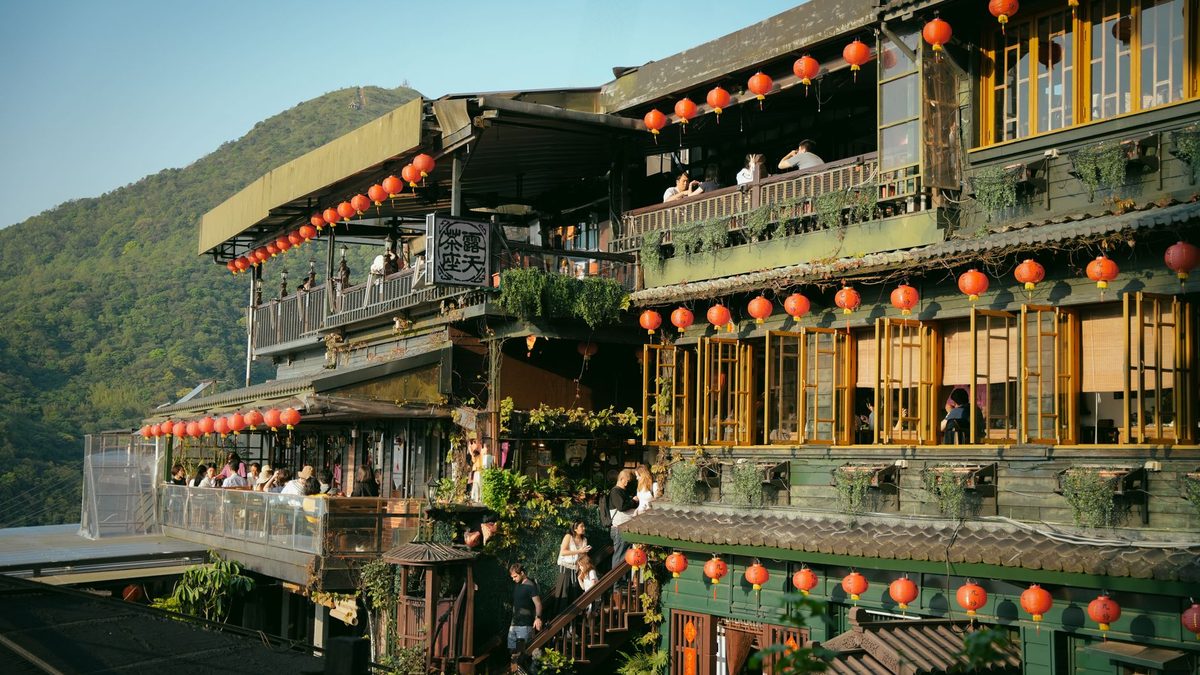 A tea house hung with red lanterns in Jiufen
